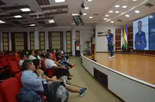 Se realizó en la IUEND la conferencia y clínica deportiva en campo ADN del Campeón con el exarquero y entrenador argentino Carlos El Mono Navarro