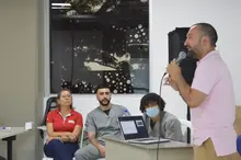 Egresado de Fisioterapia lleva su vocación al frente de guerra en Ucrania