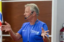 La Escuela Nacional del Deporte recibió la visita de World Coaches para fortalecer el fútbol como herramienta de desarrollo social