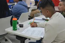 Como parte de la estrategia de Regionalización, estudiantes de Guacarí visitaron la Escuela Nacional del Deporte 