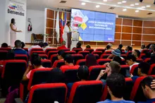 Rectora de la IUEND, entregó la bandera institucional a la delegación que participará en los Juegos Universitarios Nacionales ASCUN 2025