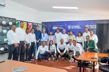 La Escuela Nacional del Deporte escribe un nuevo cap&iacute;tulo para el licenciamiento de entrenadores con la CONMEBOL 