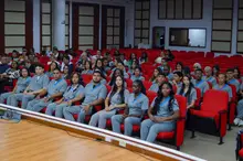 Estudiantes de Fisioterapia y Terapia Ocupacional inician sus pr&aacute;cticas con ceremonia de imposici&oacute;n de gafetes