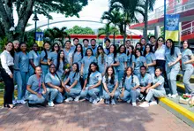 Estudiantes de Fisioterapia y Terapia Ocupacional inician sus pr&aacute;cticas con ceremonia de imposici&oacute;n de gafetes