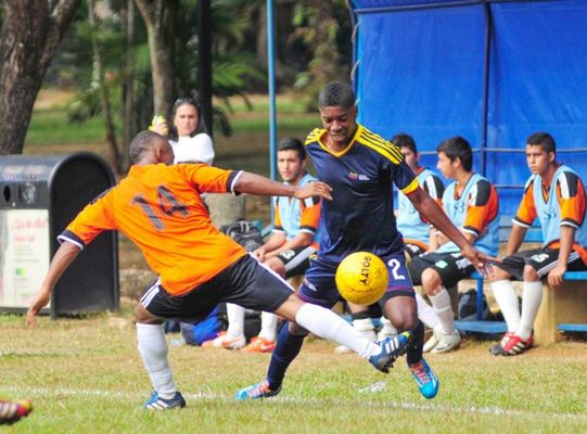 Equipo interdisciplinario de la Escuela Nacional del Deporte realiza aporte de reflexión académica para readaptar a futbolistas que retornarán a competencias al finalizar la cuarentena en Colombia