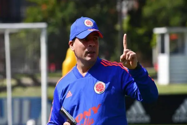 Sello IUEND: Héctor Cárdenas, el timonel de la Selección Colombia en el Suramericano Sub-20