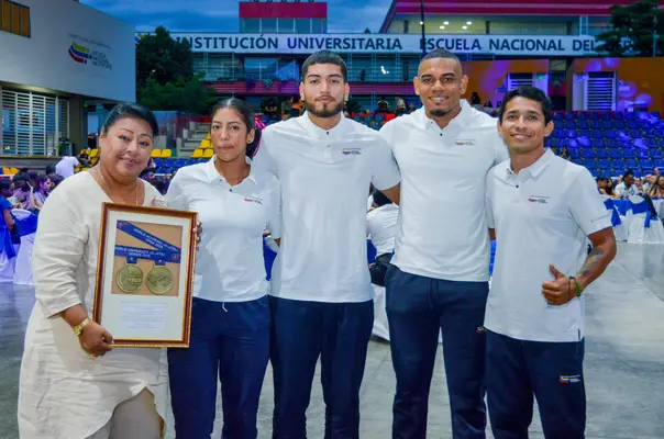 La IUEND exalt&oacute; a los estudiantes que brillaron en los Juegos Nacionales Universitarios ASCUN Santander 2025