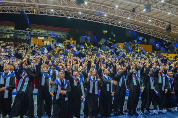 As&iacute; se vivieron los grados en la Instituci&oacute;n Universitaria Escuela Nacional del Deporte