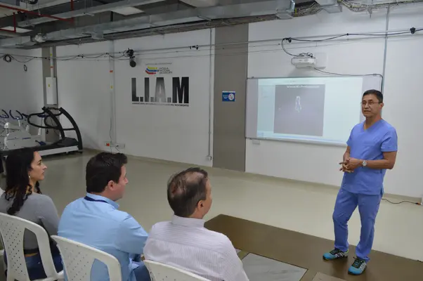 Instituto Roosevelt visit&oacute; el Laboratorio de An&aacute;lisis de Movimiento de la Escuela Nacional del Deporte